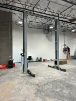 TWO POST LIFT | CLEAR FLOOR | 10,000LB | SKU: QL10K - Image 3