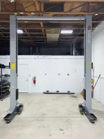 TWO POST LIFT | CLEAR FLOOR | 10,000LB | SKU: QL10K - Image 4
